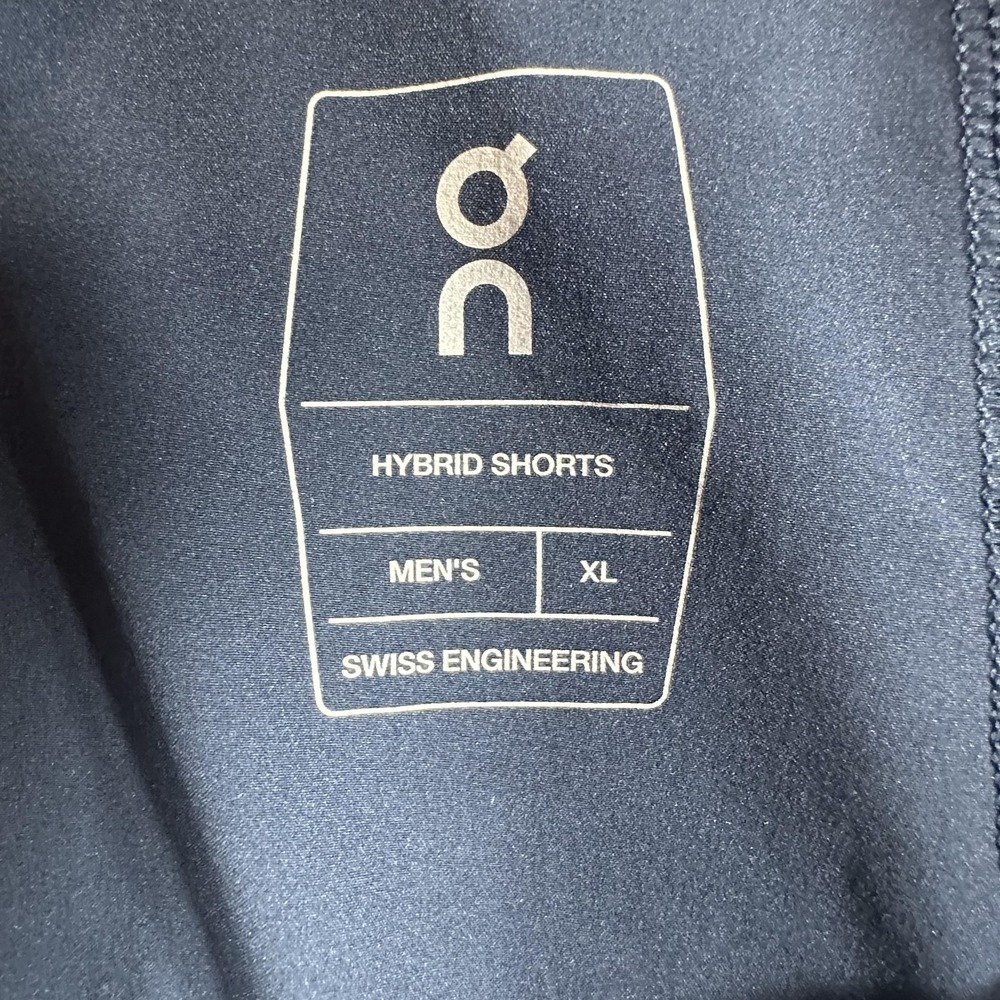 On Running Hybrid Shorts Mens XL Athletic Lightweight Performance Running Gym - Picture 5 of 11